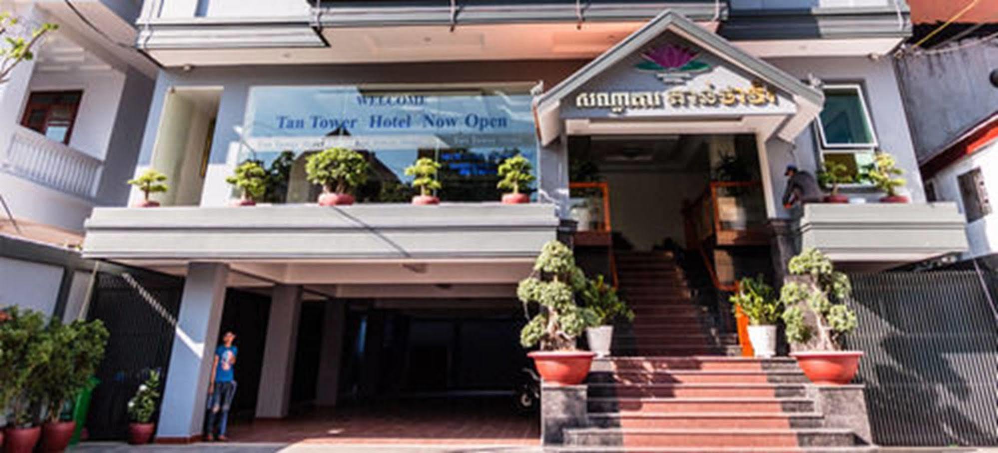 Tan Tower Hotel Phnom Penh Exterior photo